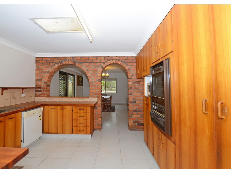 1 Brenda Court, Torbanlea QLD 4662