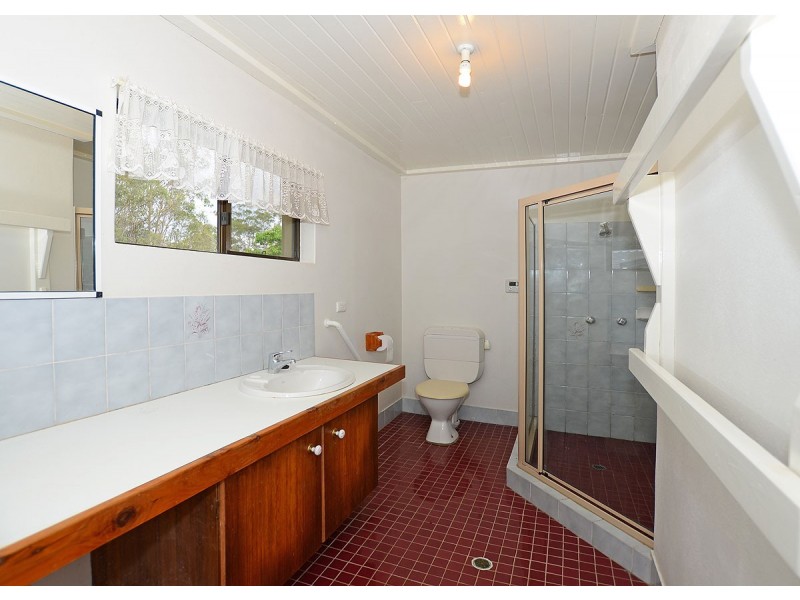 1 Brenda Court, Torbanlea QLD 4662