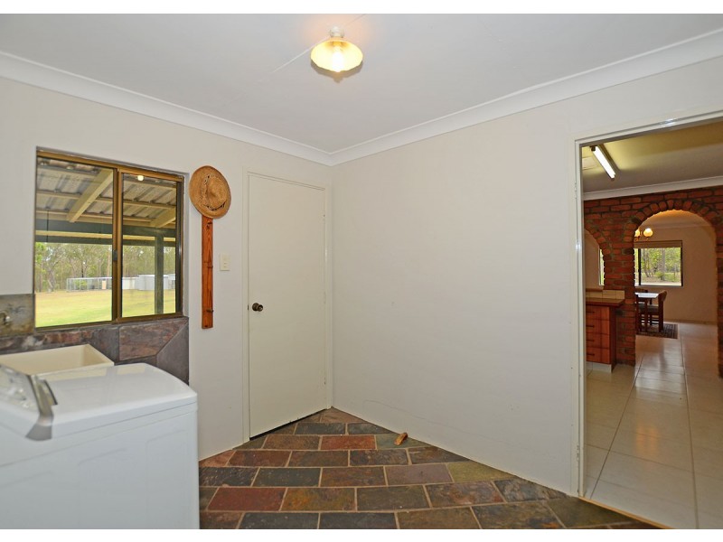 1 Brenda Court, Torbanlea QLD 4662