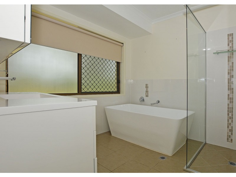 68 Oslove Drive, Booral QLD 4655