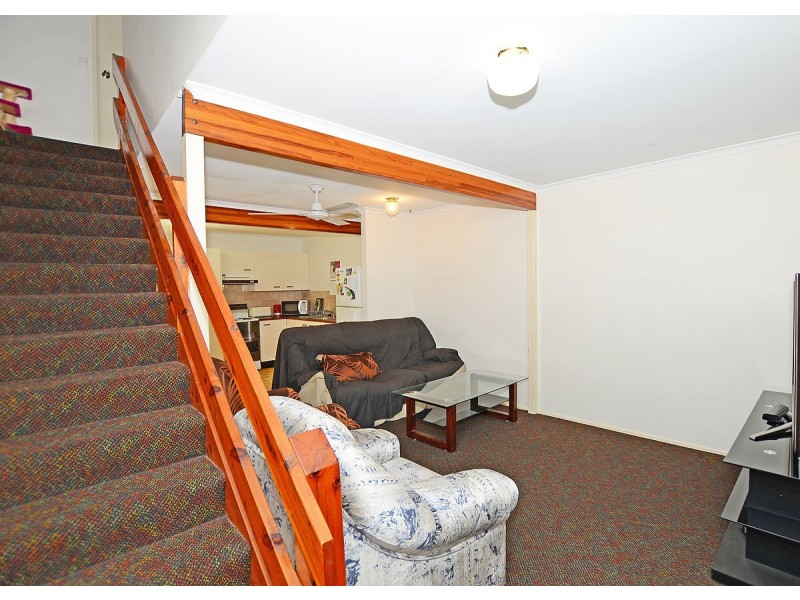 Unit 4/6 Beach Road, Pialba QLD 4655