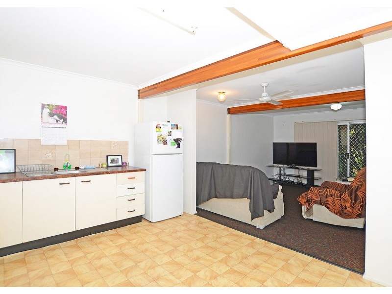 Unit 4/6 Beach Road, Pialba QLD 4655