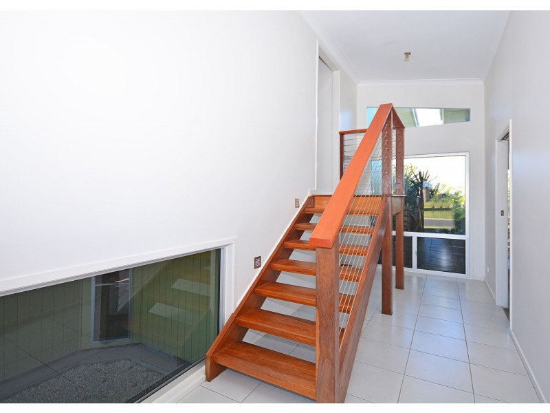 9 Queensbury Grove, Urraween QLD 4655