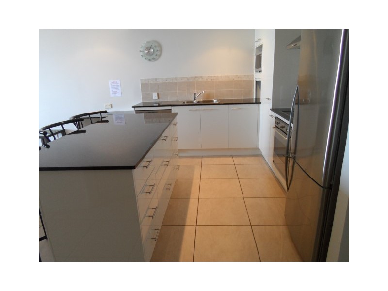 6/558-559 Esplanade, Urangan QLD 4655
