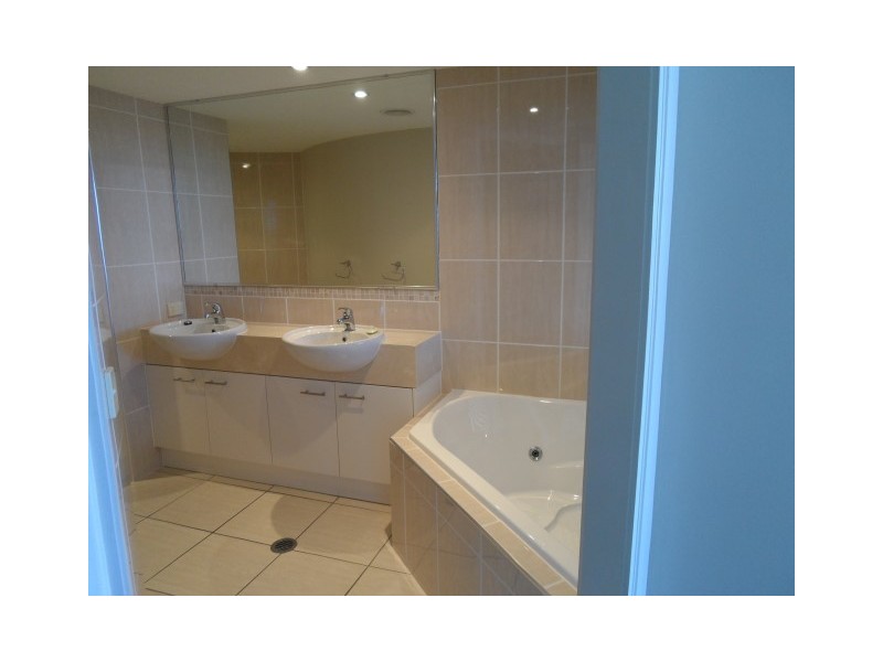 6/558-559 Esplanade, Urangan QLD 4655