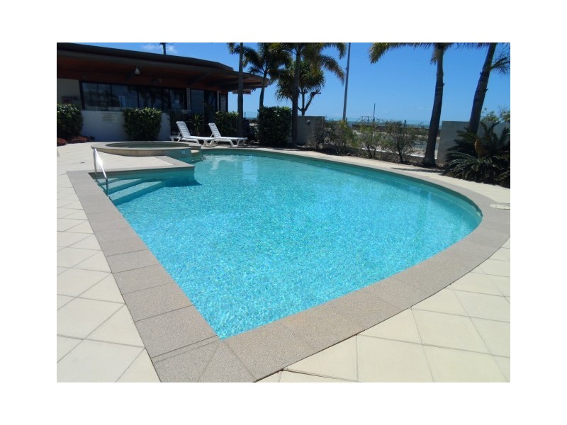 6/558-559 Esplanade, Urangan QLD 4655