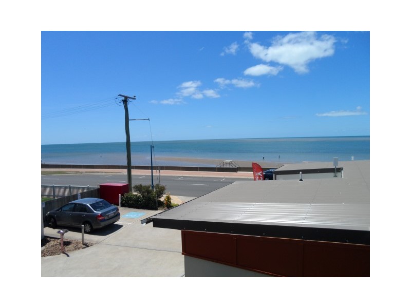6/558-559 Esplanade, Urangan QLD 4655