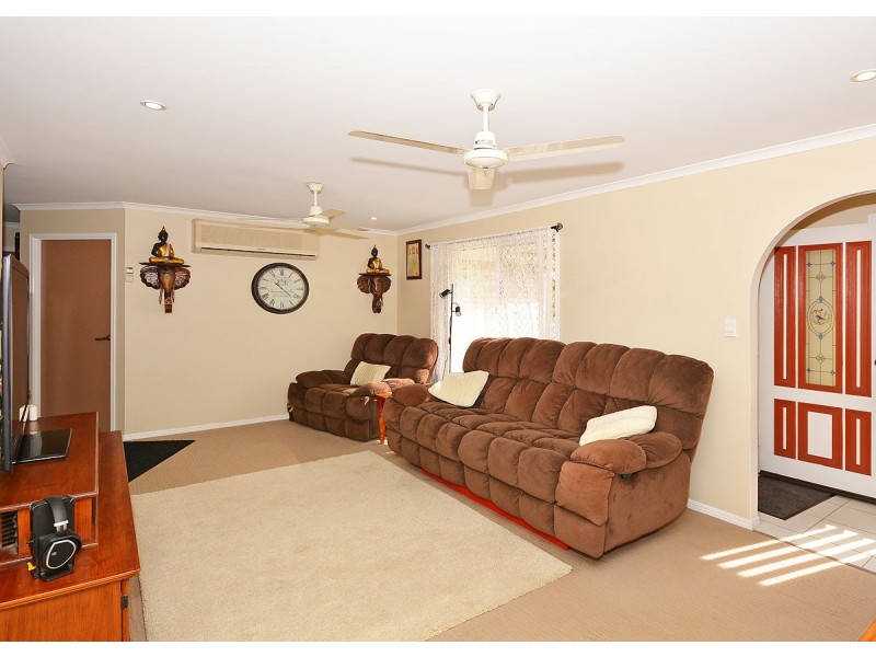 12 Wide Bay Drive, Eli Waters QLD 4655