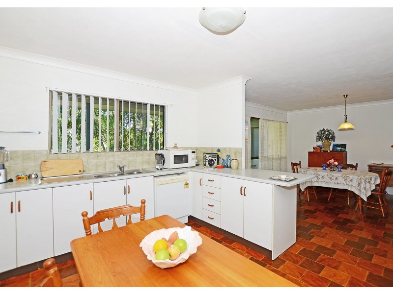 43 Shellcot Street, Toogoom QLD 4655