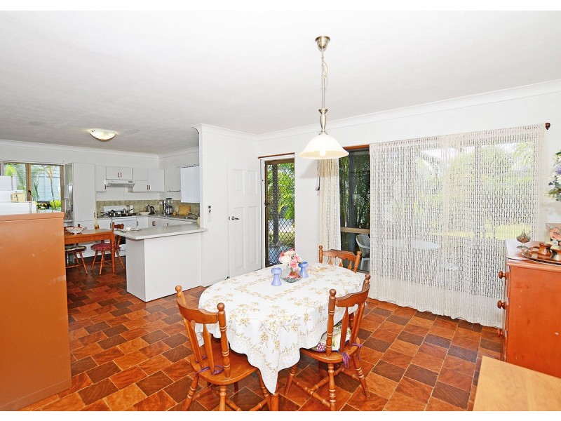 43 Shellcot Street, Toogoom QLD 4655