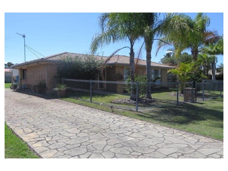 25 Cassandra Crescent, Urangan QLD 4655
