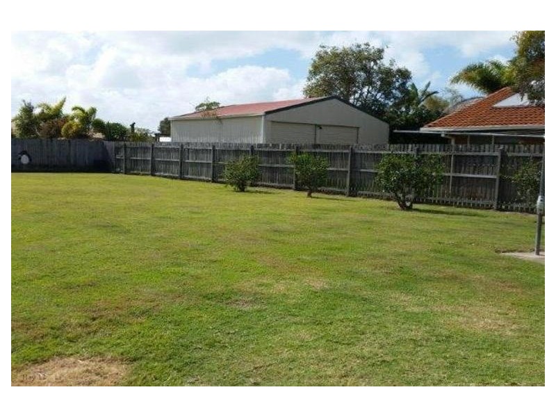 25 Cassandra Crescent, Urangan QLD 4655