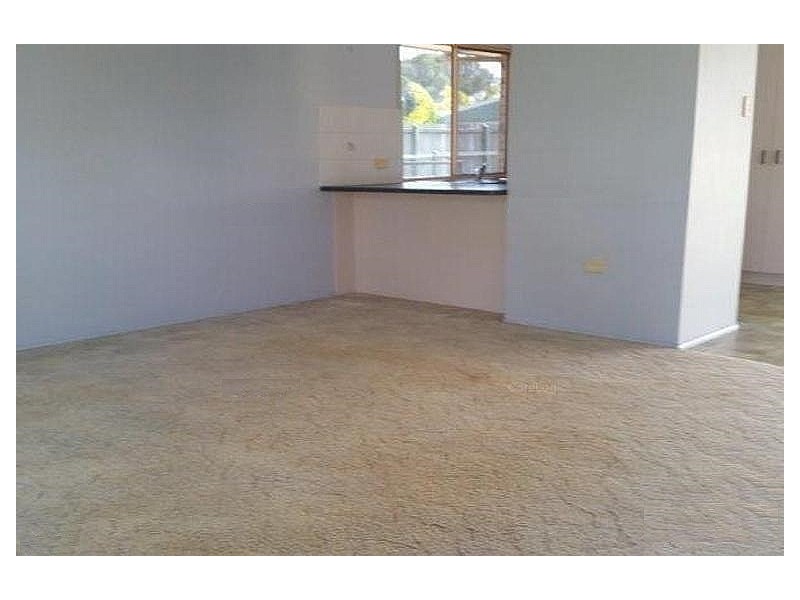 25 Cassandra Crescent, Urangan QLD 4655