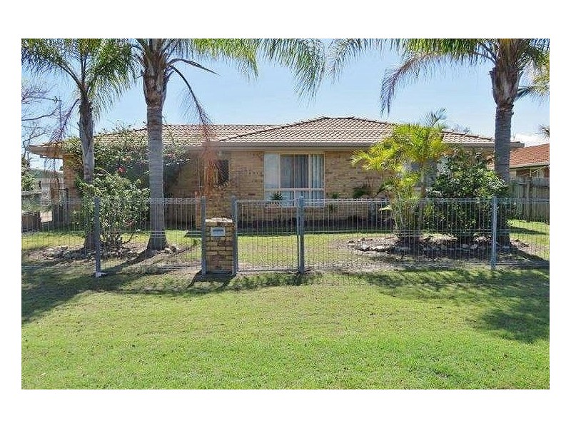 25 Cassandra Crescent, Urangan QLD 4655