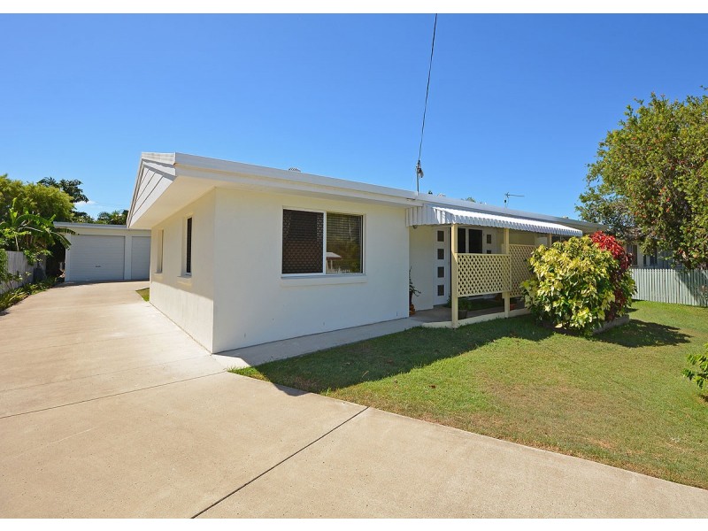 4 Arthur Street, Urangan QLD 4655