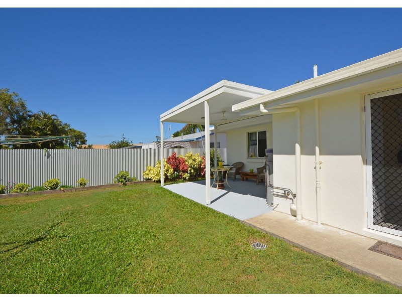 4 Arthur Street, Urangan QLD 4655