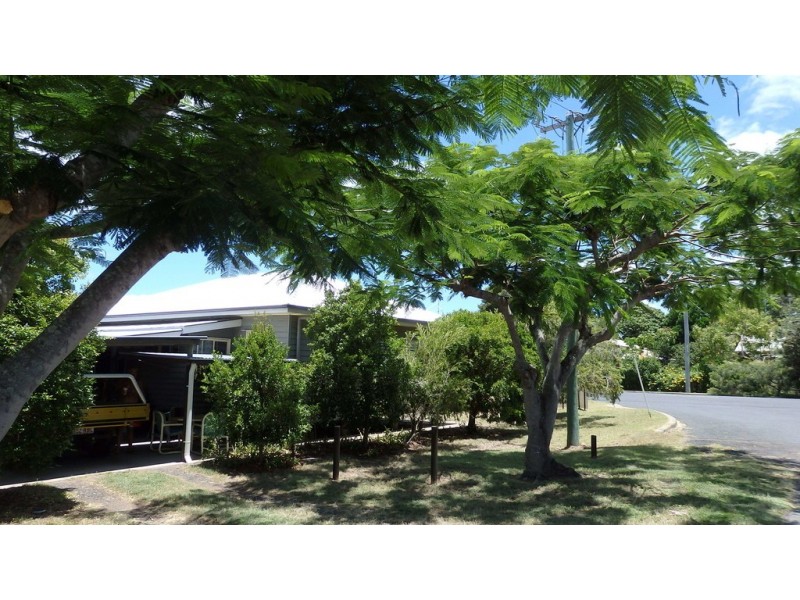 28 King Street, Urangan QLD 4655