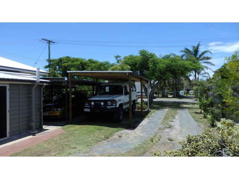 28 King Street, Urangan QLD 4655