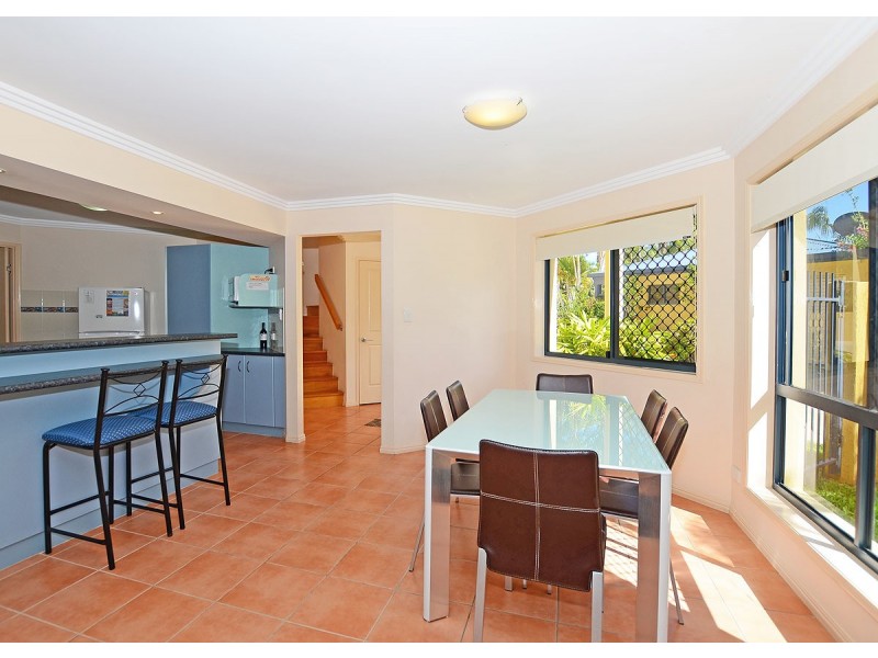 27/33 Elizabeth Street, Urangan QLD 4655