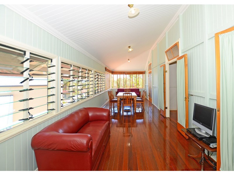 275-277 Main Street, Urraween QLD 4655