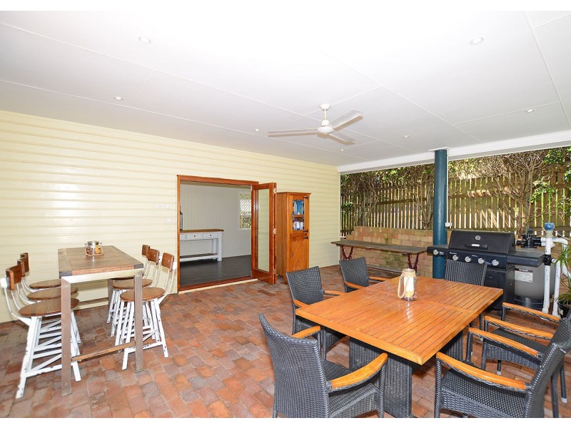 275-277 Main Street, Urraween QLD 4655
