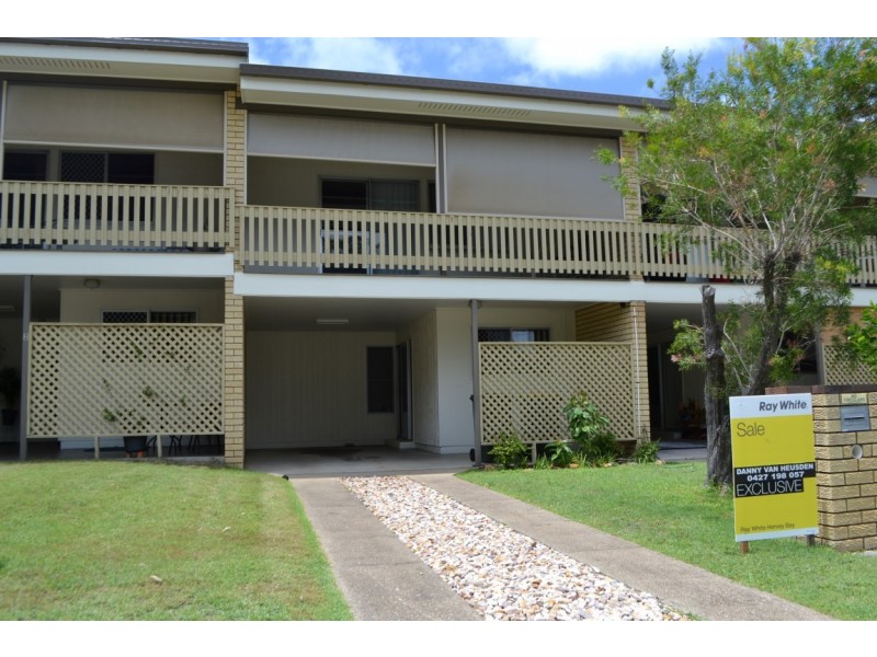 3/4 Frank Street, Scarness QLD 4655