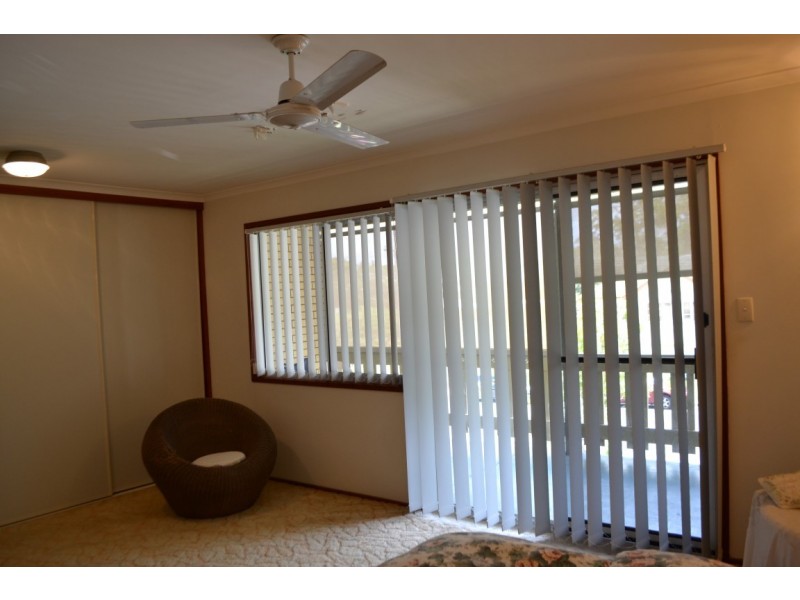3/4 Frank Street, Scarness QLD 4655