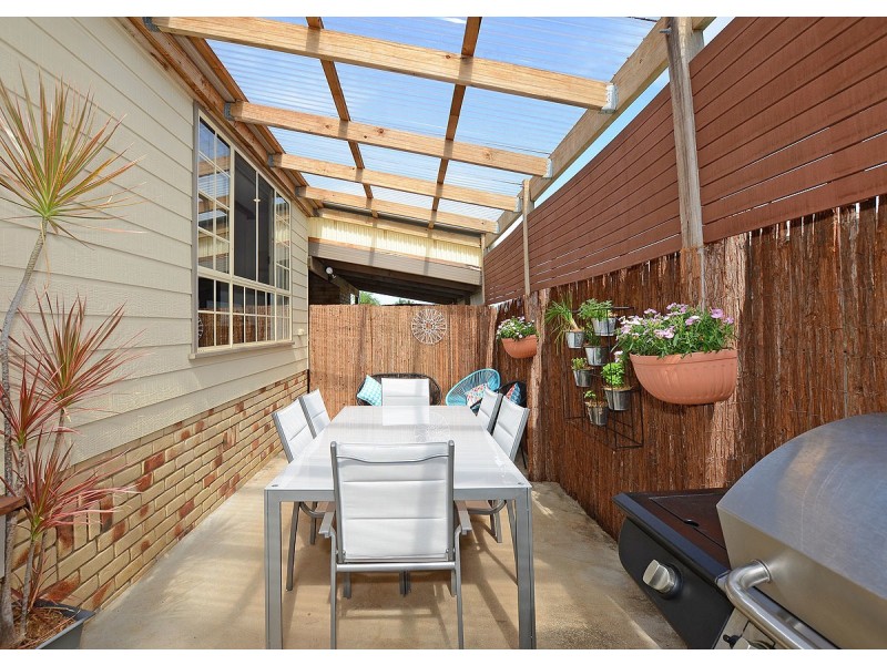 37 Wattle Street, Point Vernon QLD 4655