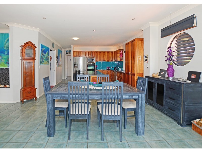 203 Esplanade, Pialba QLD 4655