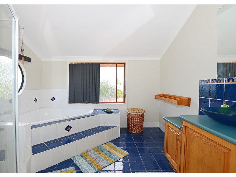 203 Esplanade, Pialba QLD 4655