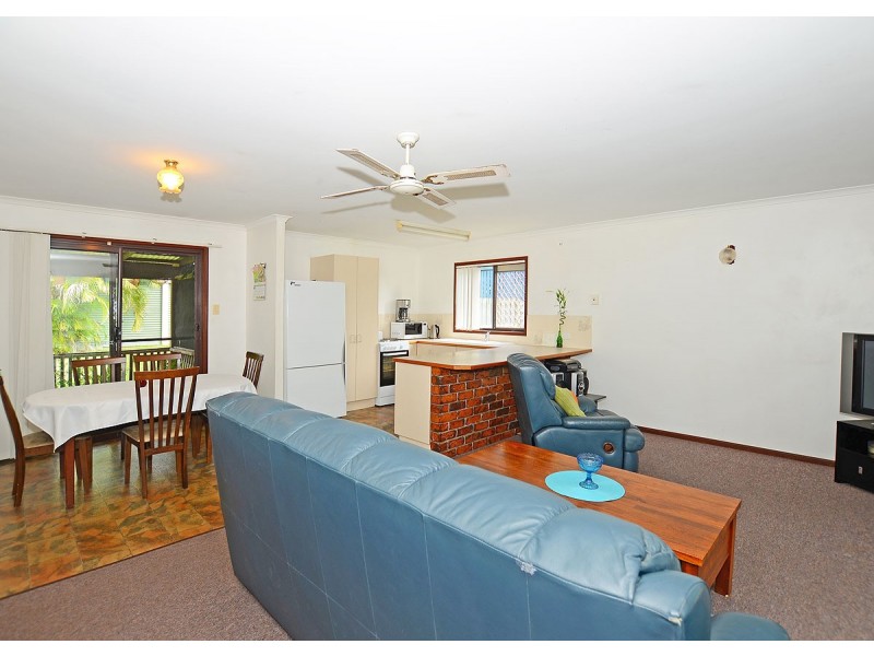 143 Pulgul Street, Urangan QLD 4655