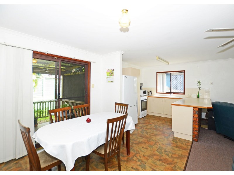 143 Pulgul Street, Urangan QLD 4655