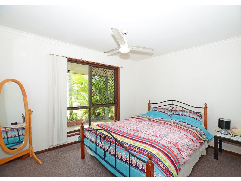 143 Pulgul Street, Urangan QLD 4655