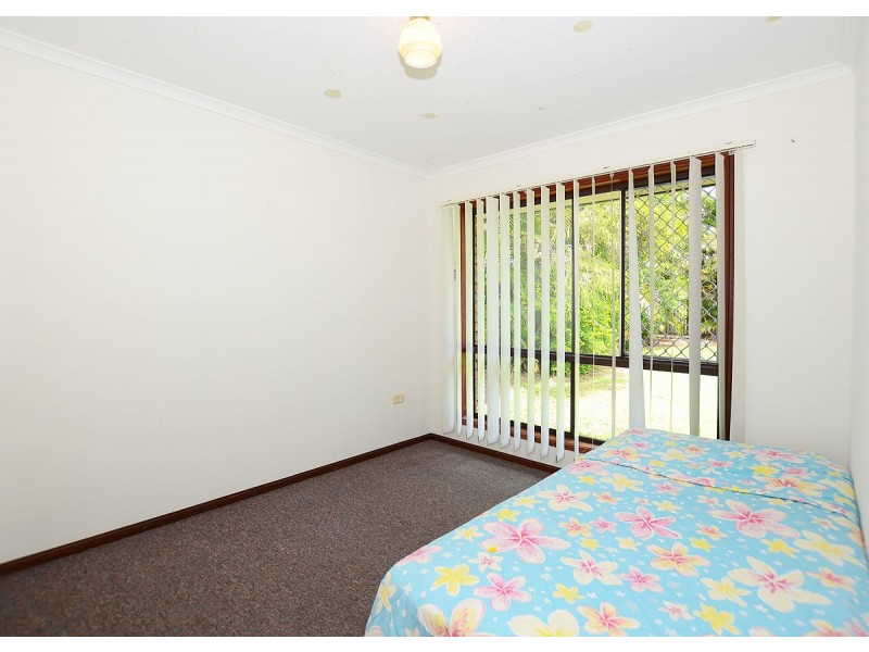 143 Pulgul Street, Urangan QLD 4655