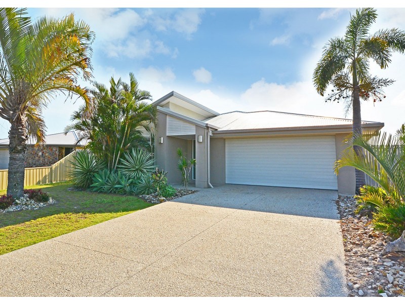 5 Honey Myrtle Close, Burrum Heads QLD 4659