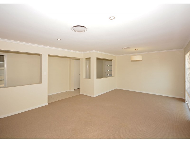 5 Honey Myrtle Close, Burrum Heads QLD 4659