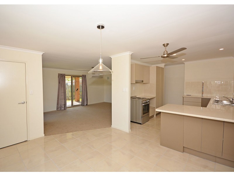 16 Hamer Street, Urangan QLD 4655