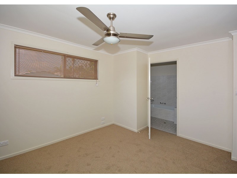 16 Hamer Street, Urangan QLD 4655