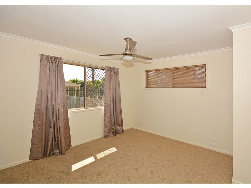 16 Hamer Street, Urangan QLD 4655