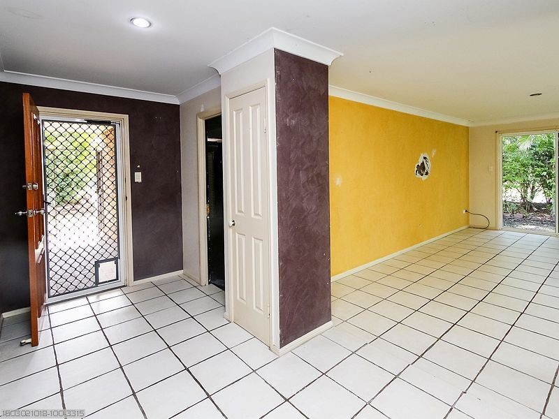 42 Aimee Drive, Urangan QLD 4655