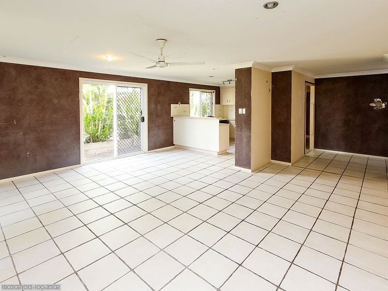 42 Aimee Drive, Urangan QLD 4655