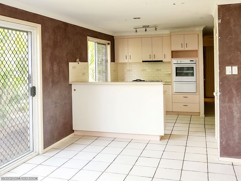 42 Aimee Drive, Urangan QLD 4655