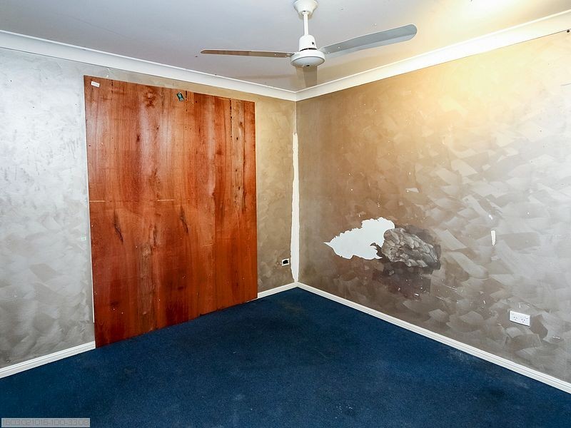 42 Aimee Drive, Urangan QLD 4655