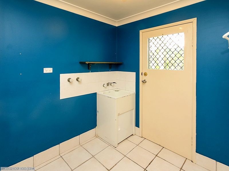 42 Aimee Drive, Urangan QLD 4655