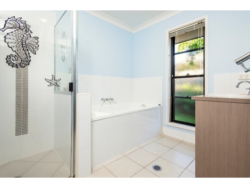 3 Bramble Court, Urraween QLD 4655
