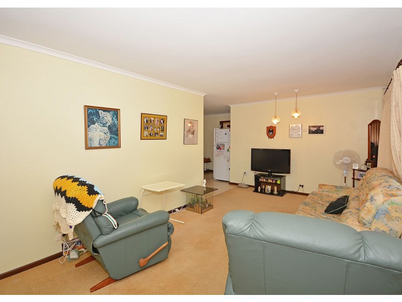 42 Corfield Street, Point Vernon QLD 4655