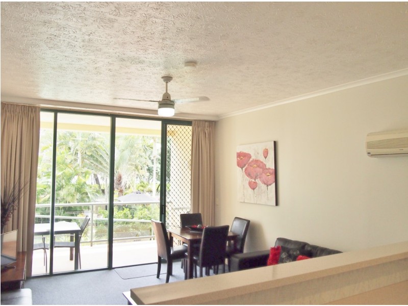 3/465 Esplanade, Torquay QLD 4655