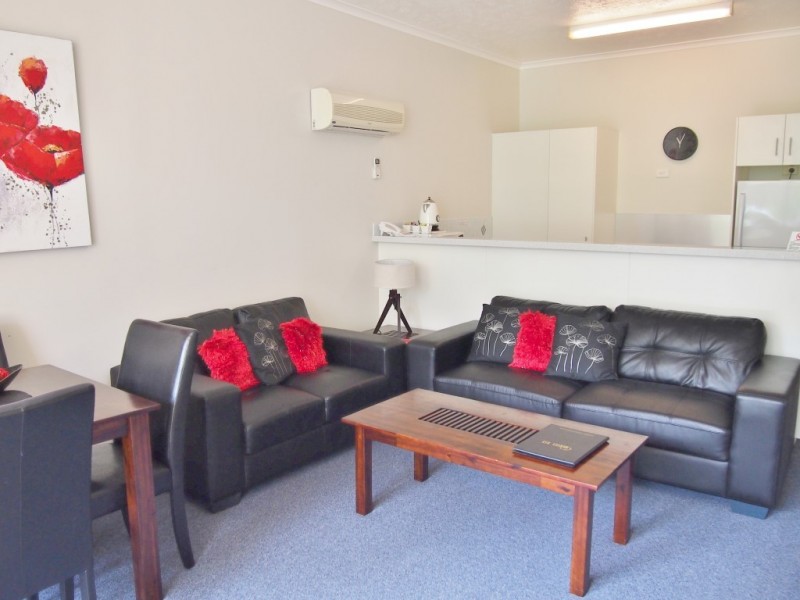 3/465 Esplanade, Torquay QLD 4655