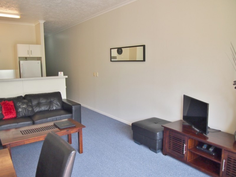 3/465 Esplanade, Torquay QLD 4655