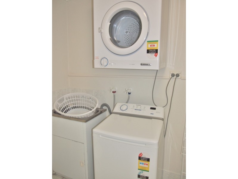 3/465 Esplanade, Torquay QLD 4655